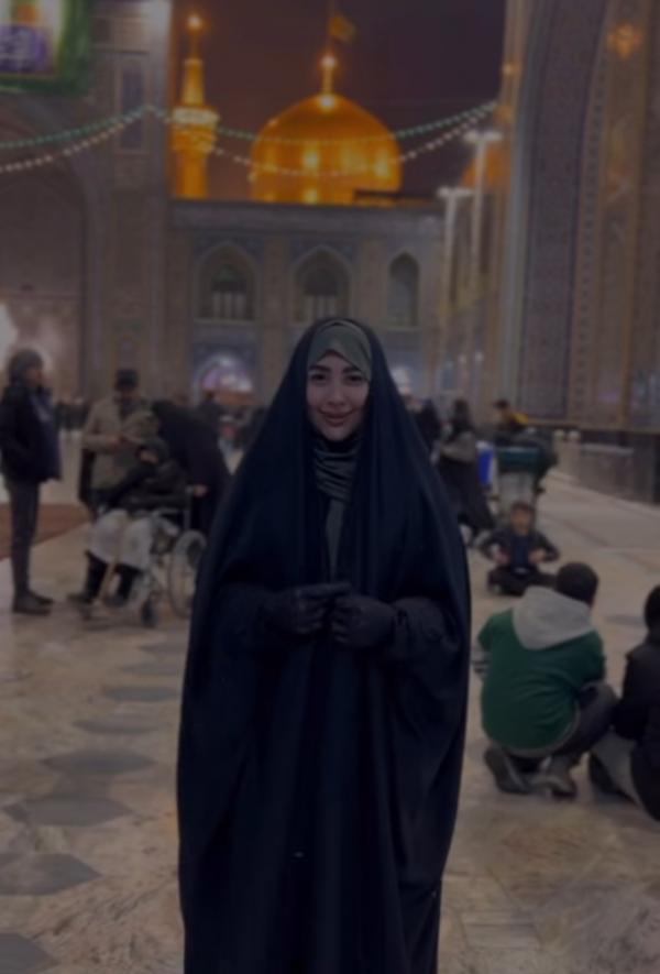 تصویر پروفایل مینا