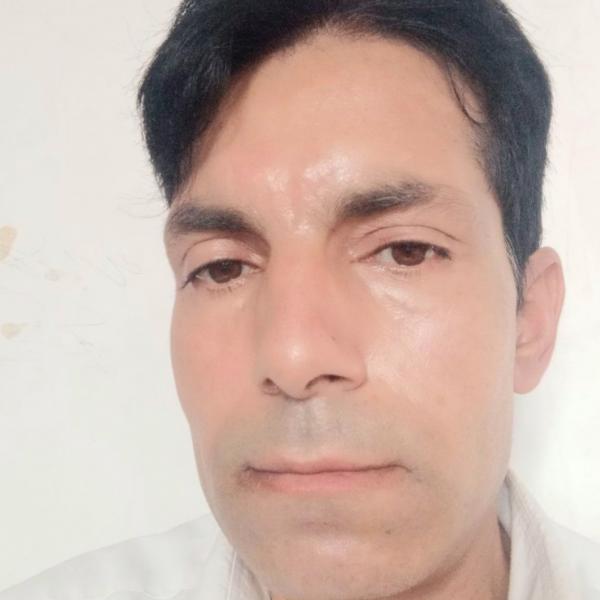 تصویر پروفایل علی
