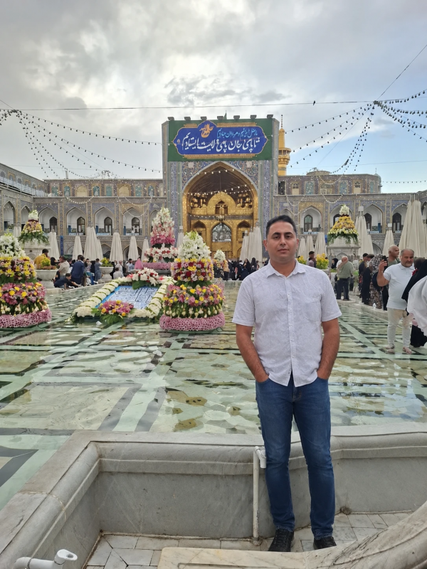 تصویر پروفایل علی